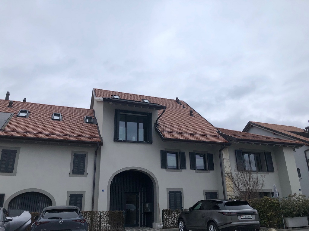 Appartement contemporain de 4.5 pièces aux combles (duplex)