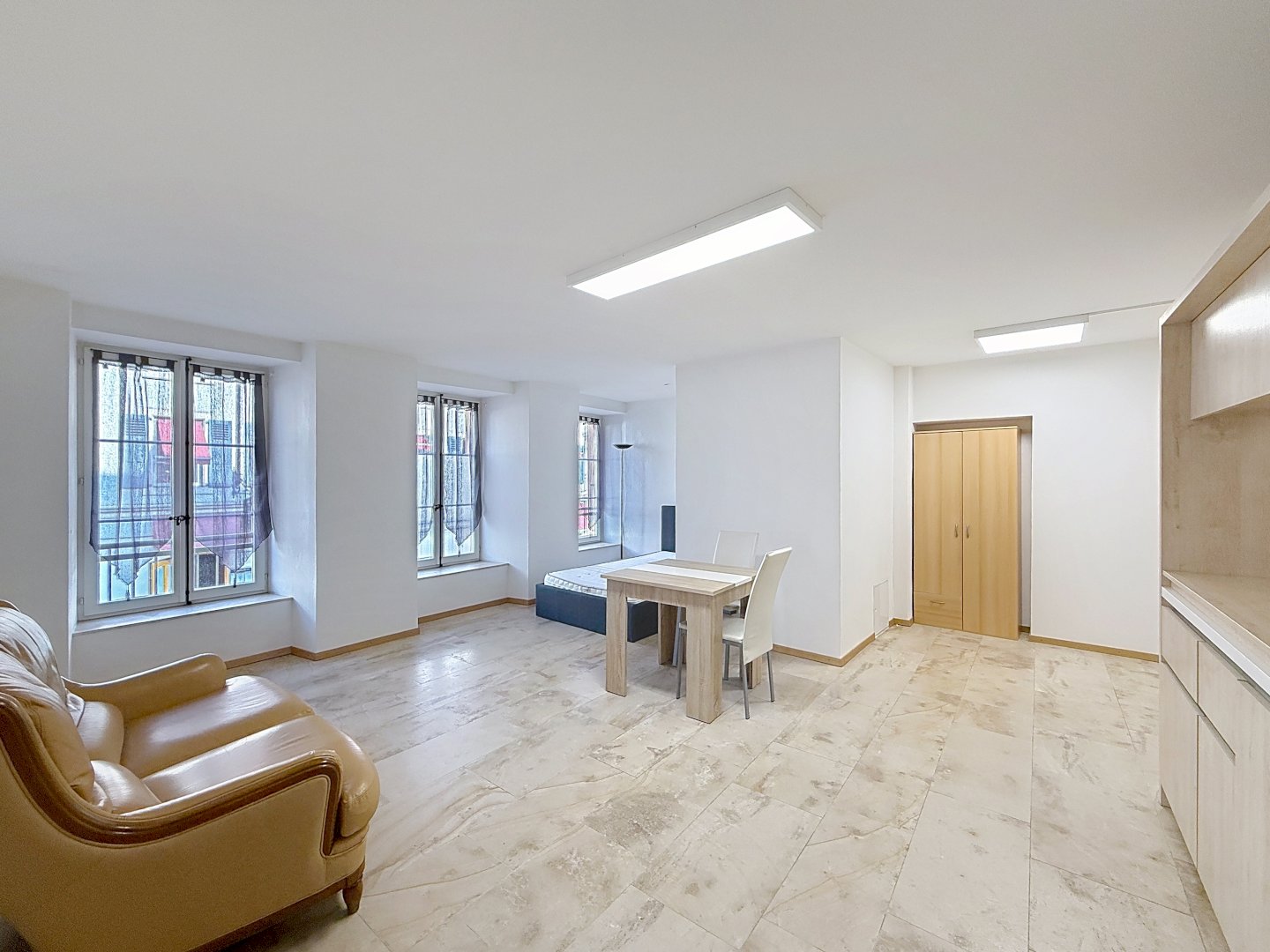 Studio semi-meublé au centre ville