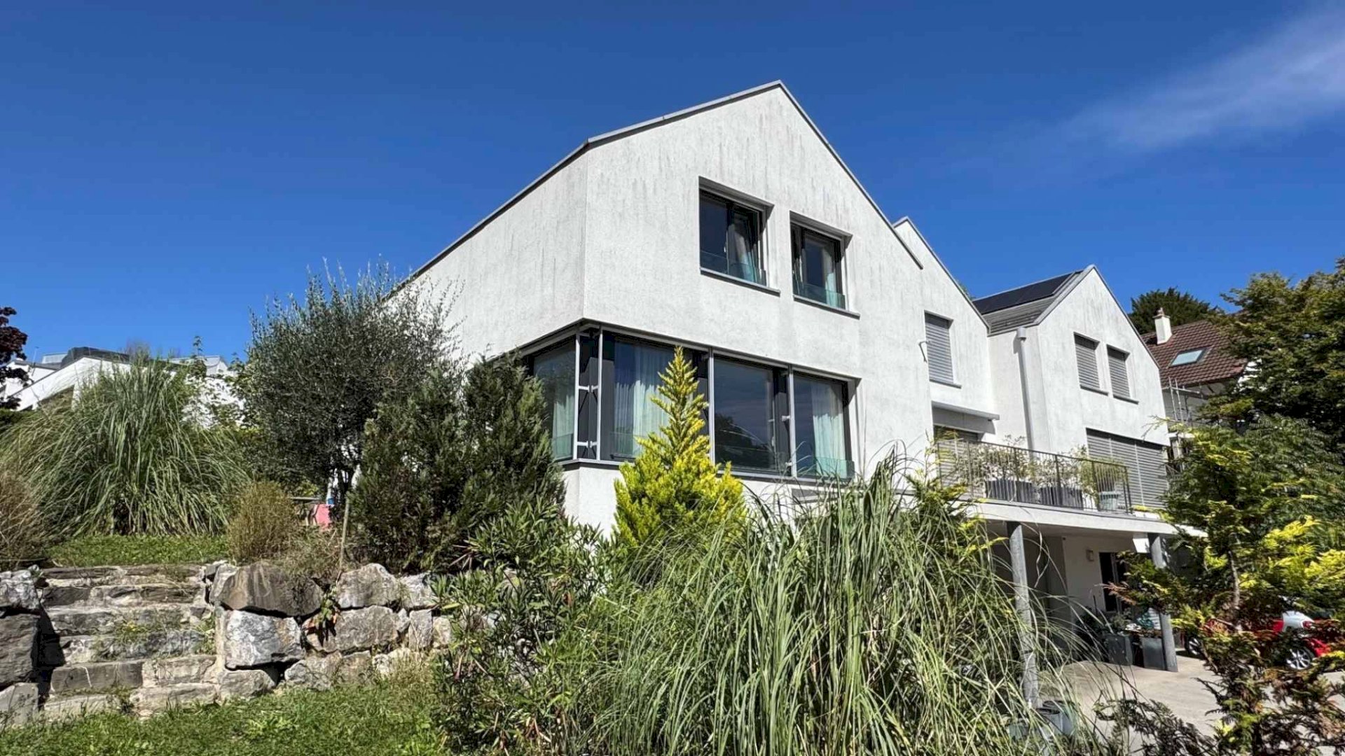 Maison contiguë contemporaine