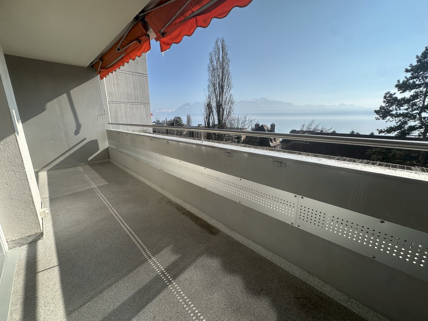 Bel appartement rénové de 3,5 pièces au 2ème étage
