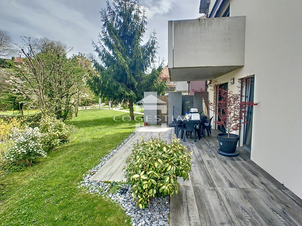 Spacieux 4.5 pièces au coeur de Vuiteboeuf