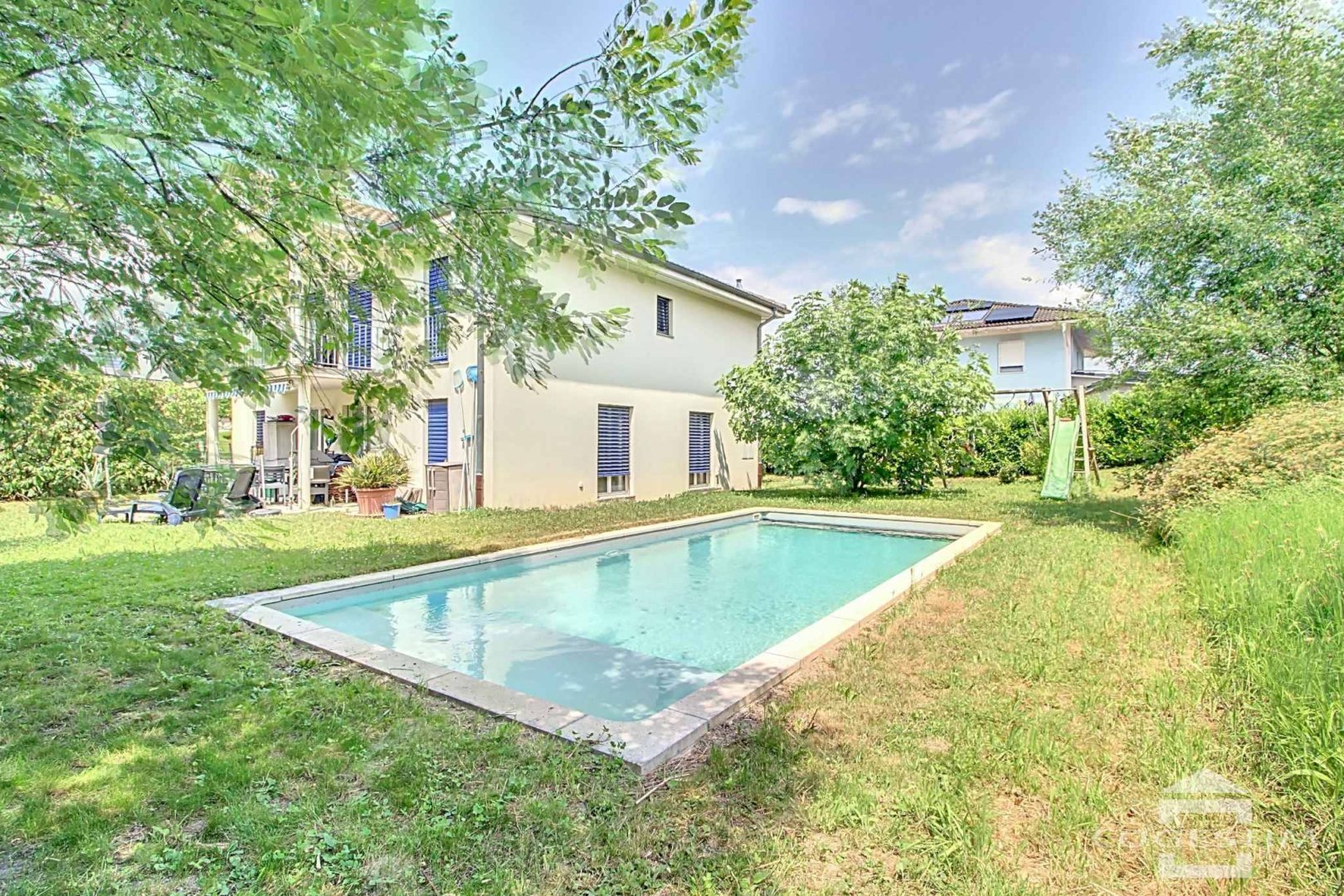 Villa individuelle de 6.5 pièces
avec piscine