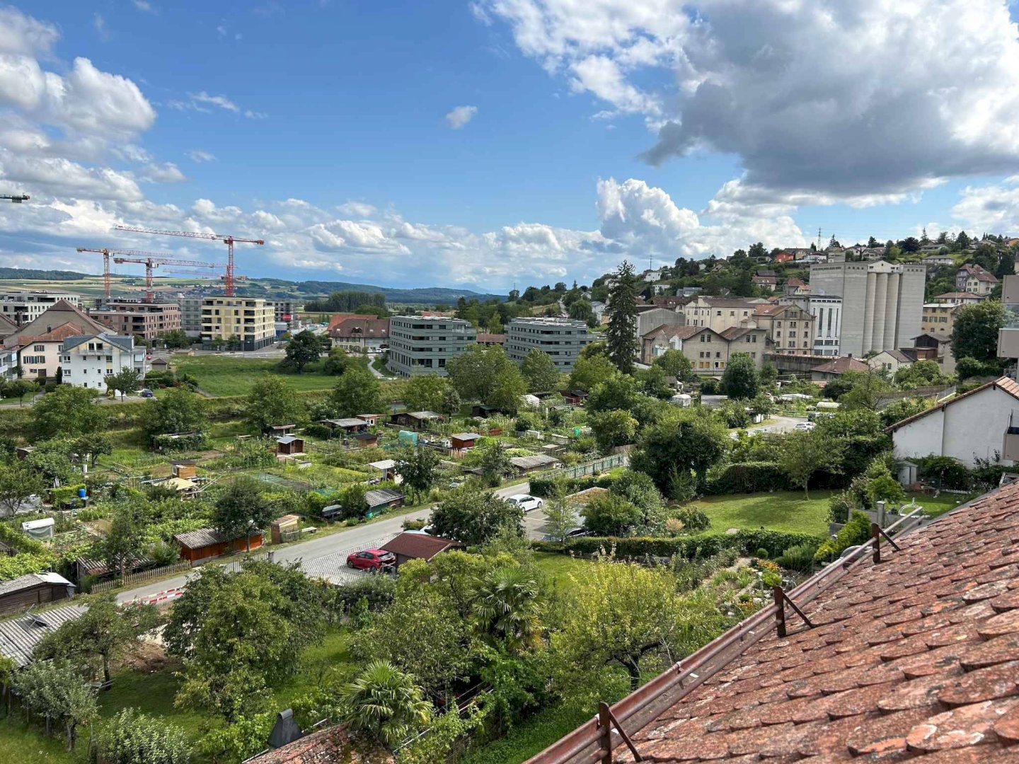 Immeuble locatif mitoyen à deux pas du centre-ville