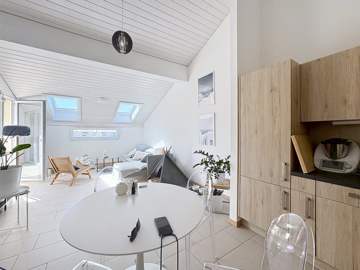 Joli appartement de 2,5 pces au 2ème étage avec balcon