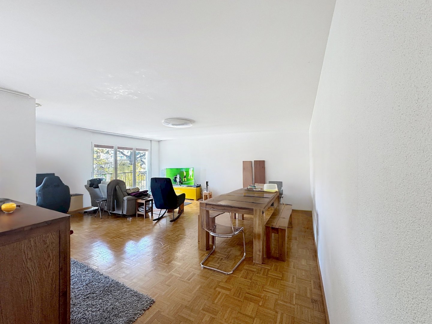 Appartement de 3 pces au 2ème étage – Rue du Valentin 21