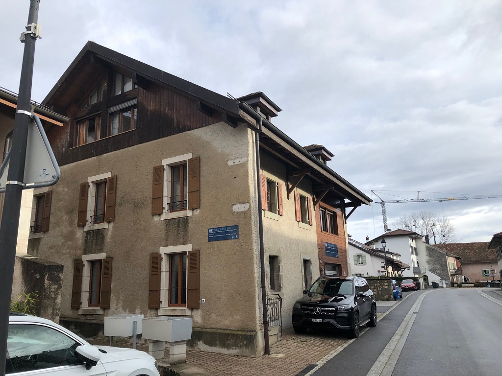 Appartement lumineux en plein coeur de Borex